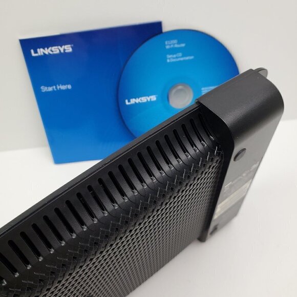 Linksys E1200 V2 Wireless Router Complete w/ Disc Fully Functional Tested - Picture 6 of 8